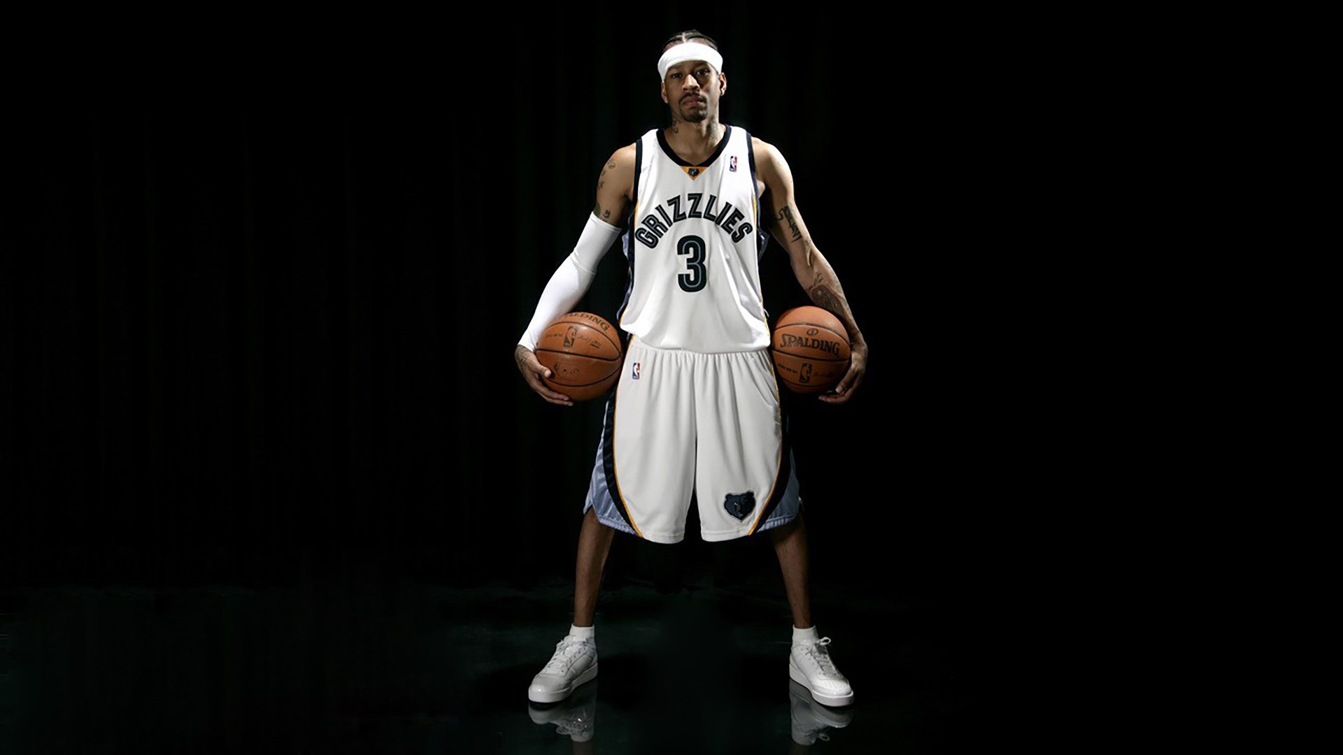 亚历克斯·格林伍德在防守端的稳定表现，令袋鼠队防线更为坚韧